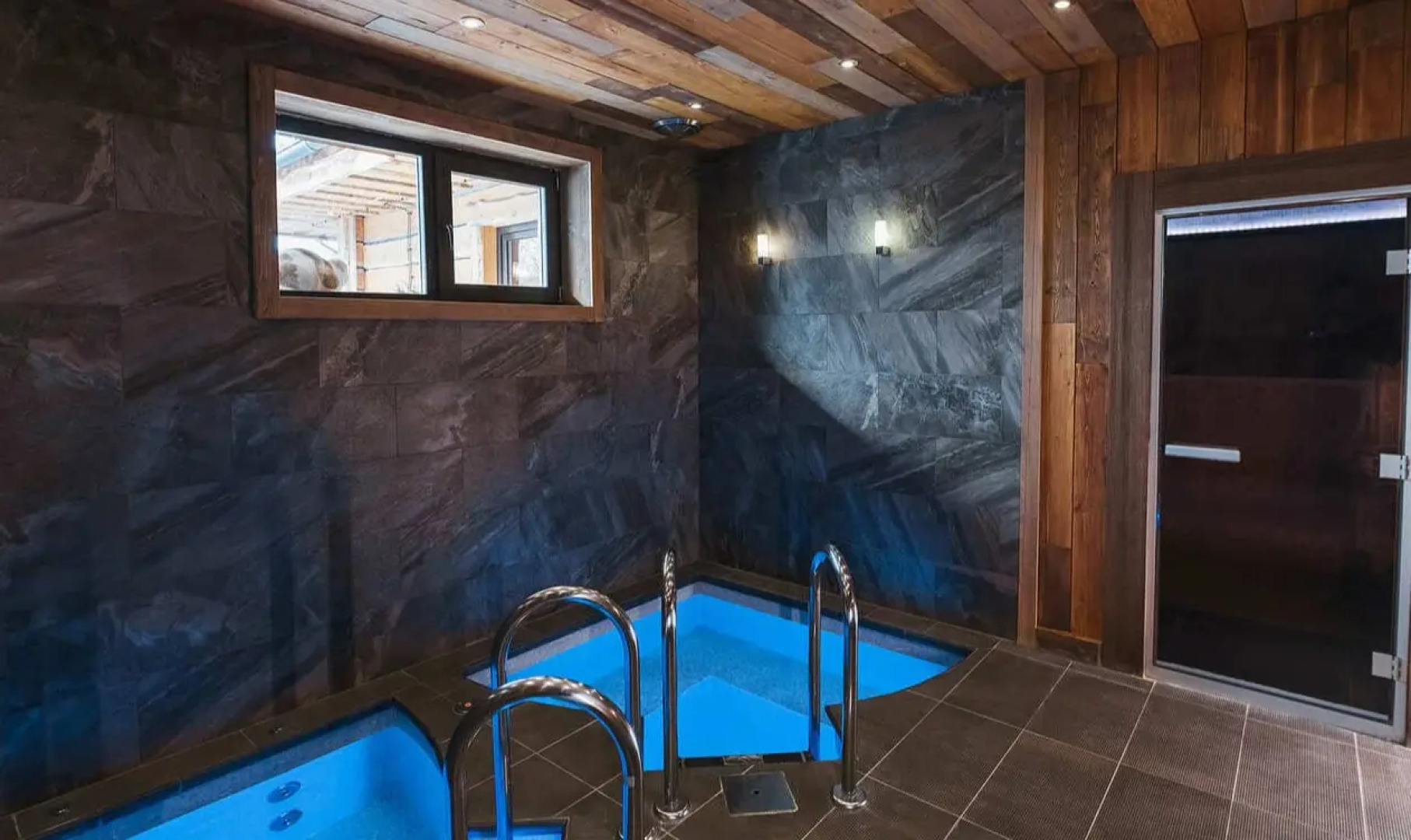 Загородный комплекс Земские имения