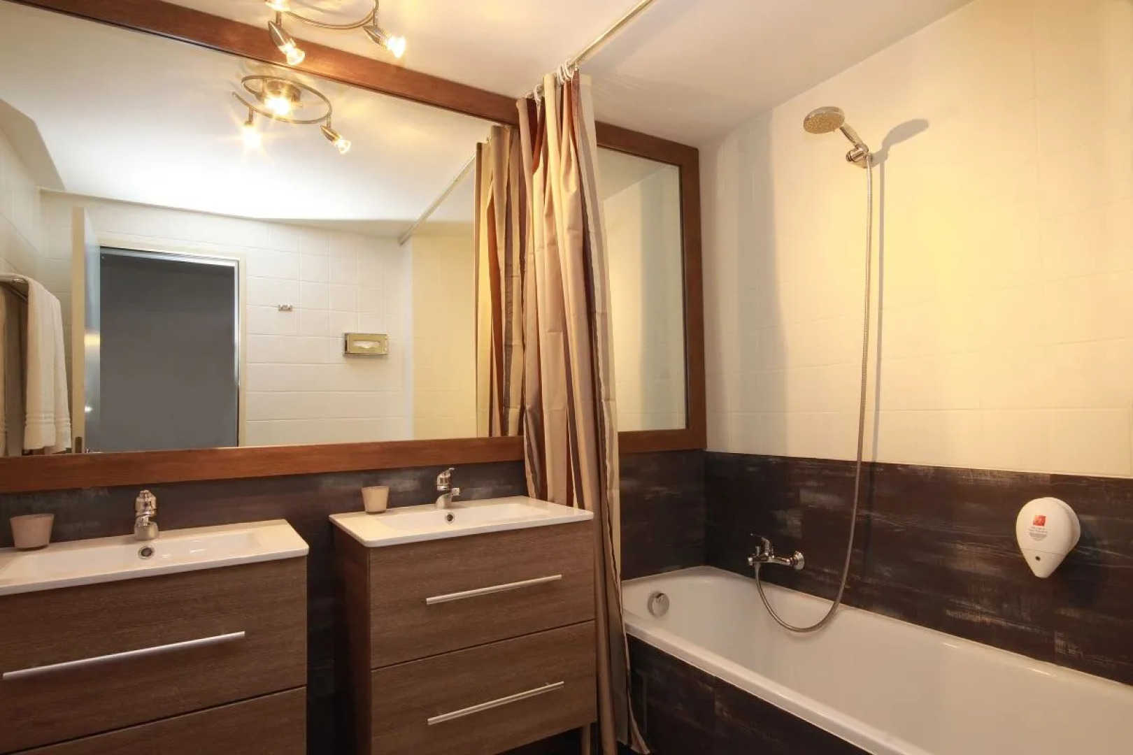 Leonardo Hotel Charleroi City Center