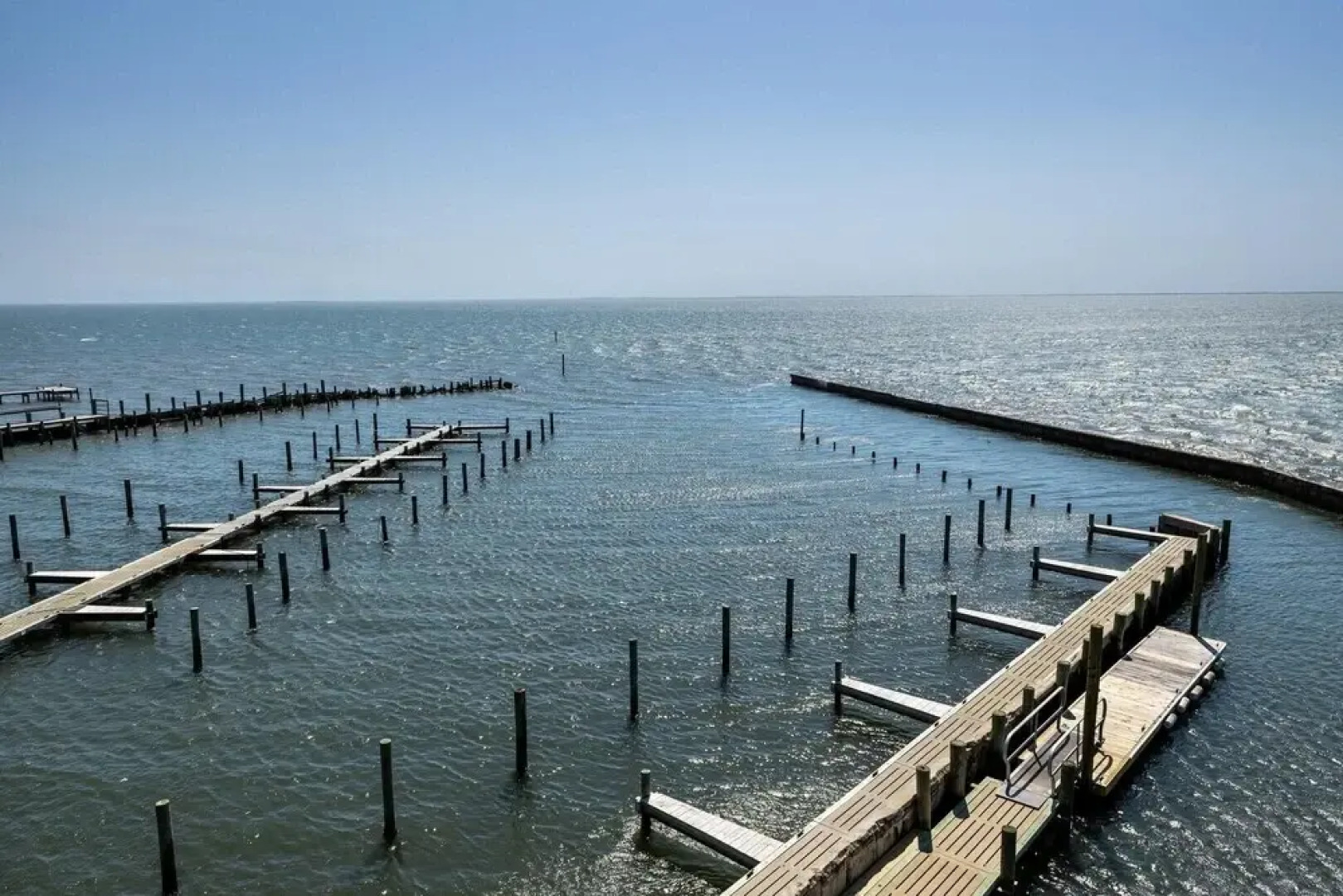 Shell Point 2 Bedroom Condo by RedAwning