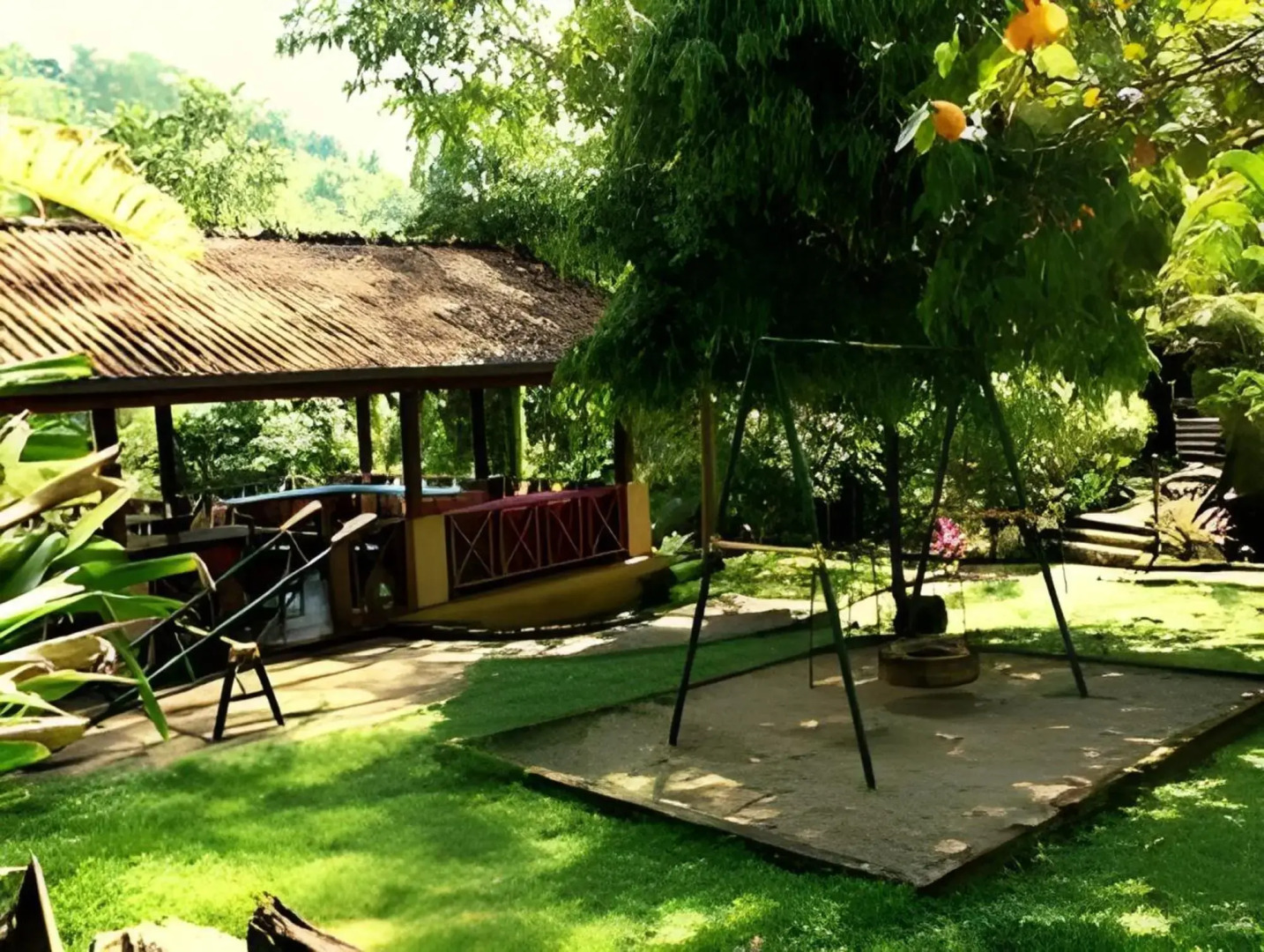 Bopath Falls Rock Chalets