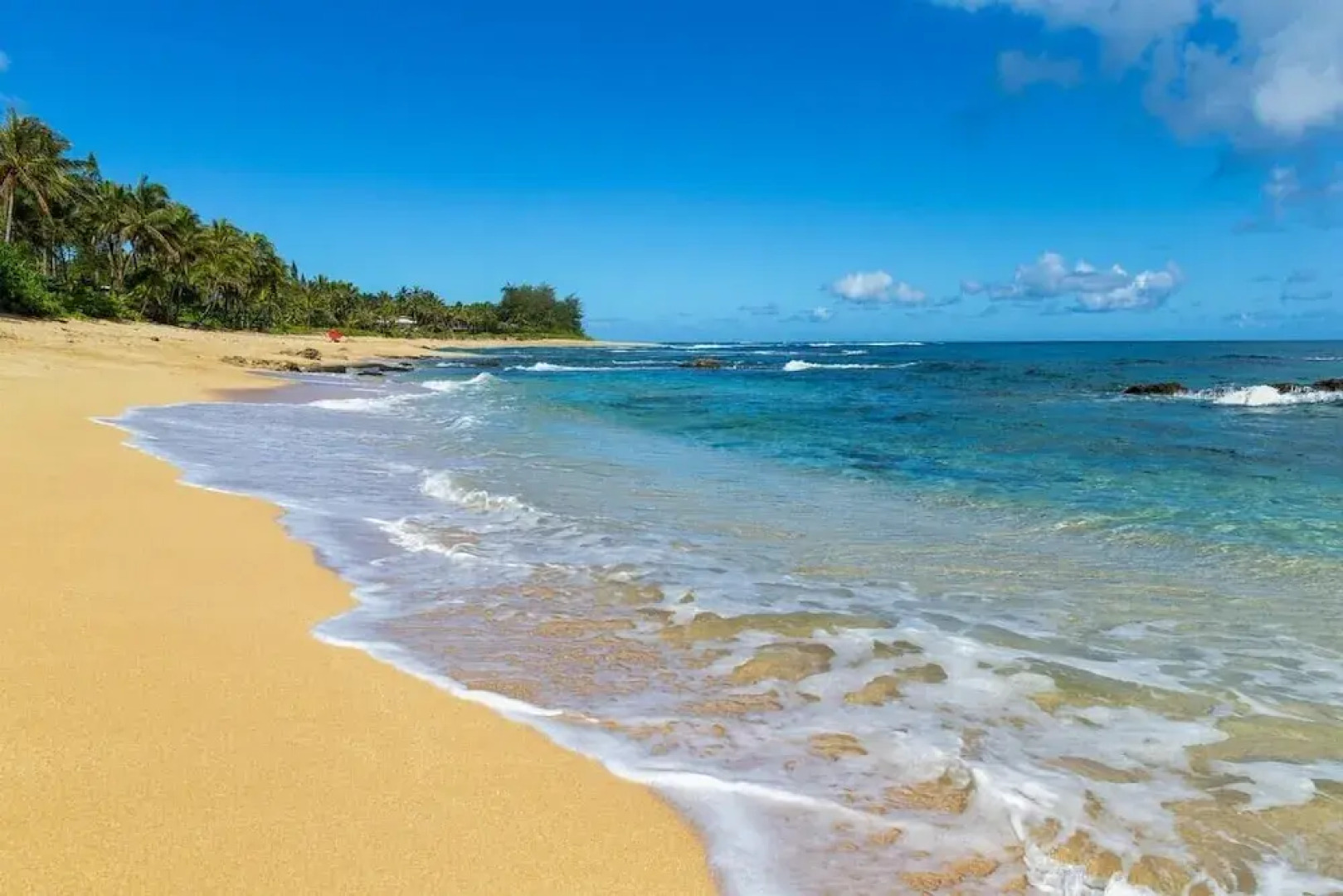 Camp Alealea 1 3 Bedroom Home by RedAwning