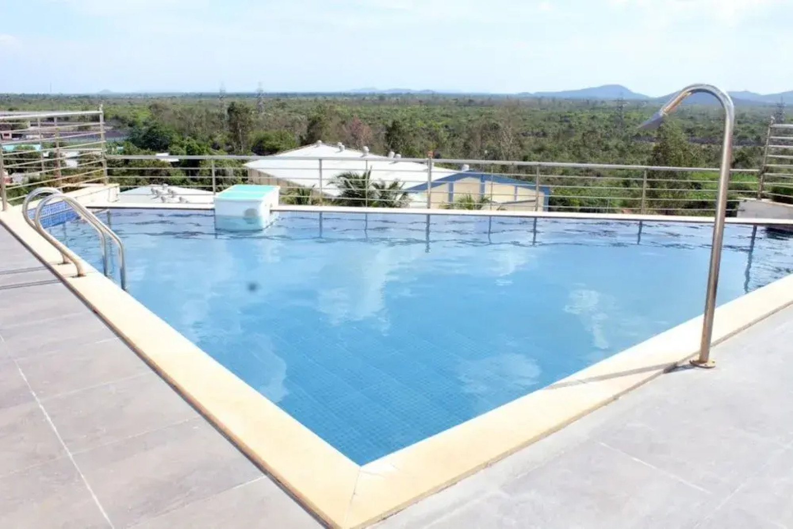 Alegria Whitehouse Mambakkam