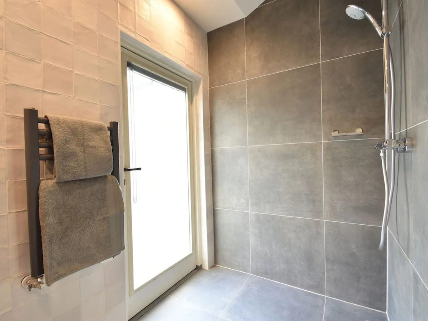 Beautiful Farmhouse in Veere with Open Fireplace