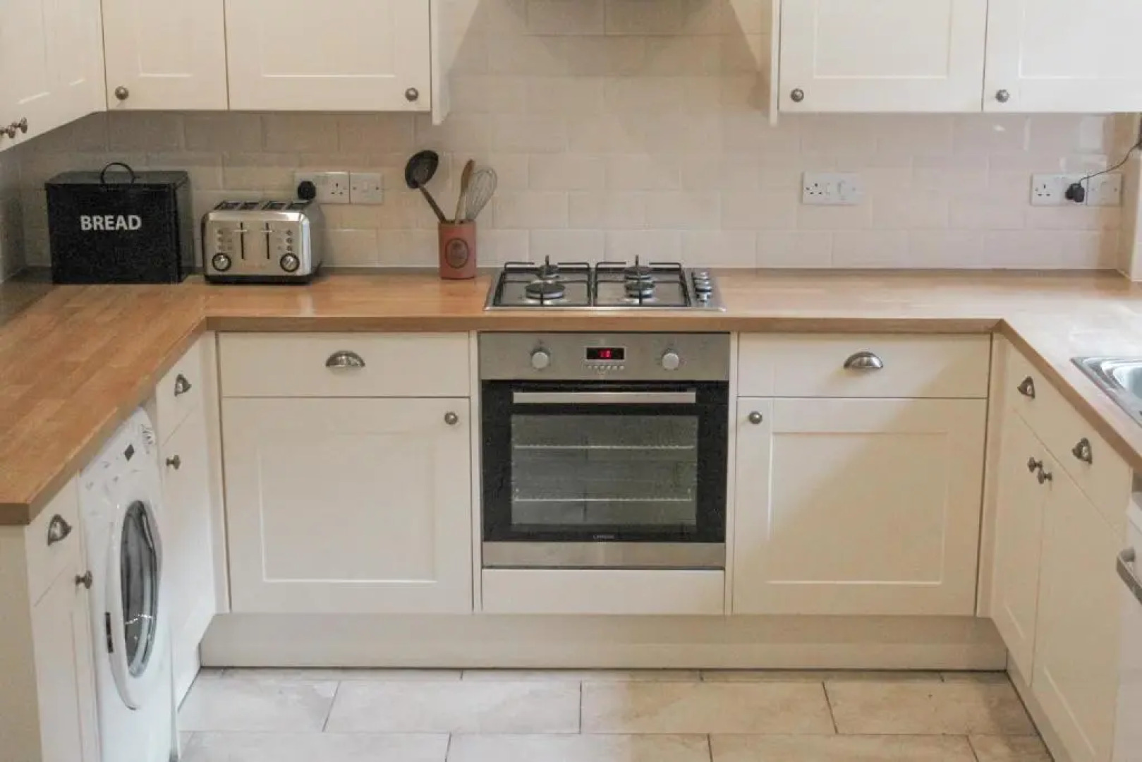 East Street Beach House - Luxury Living by the Sea