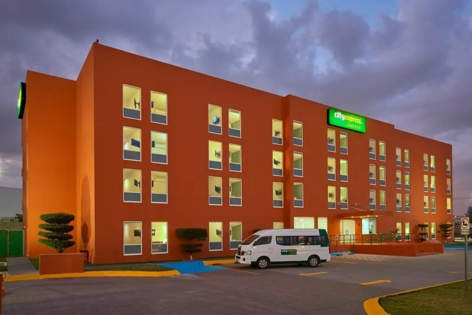 City Express Junior Guadalajara Periférico Sur