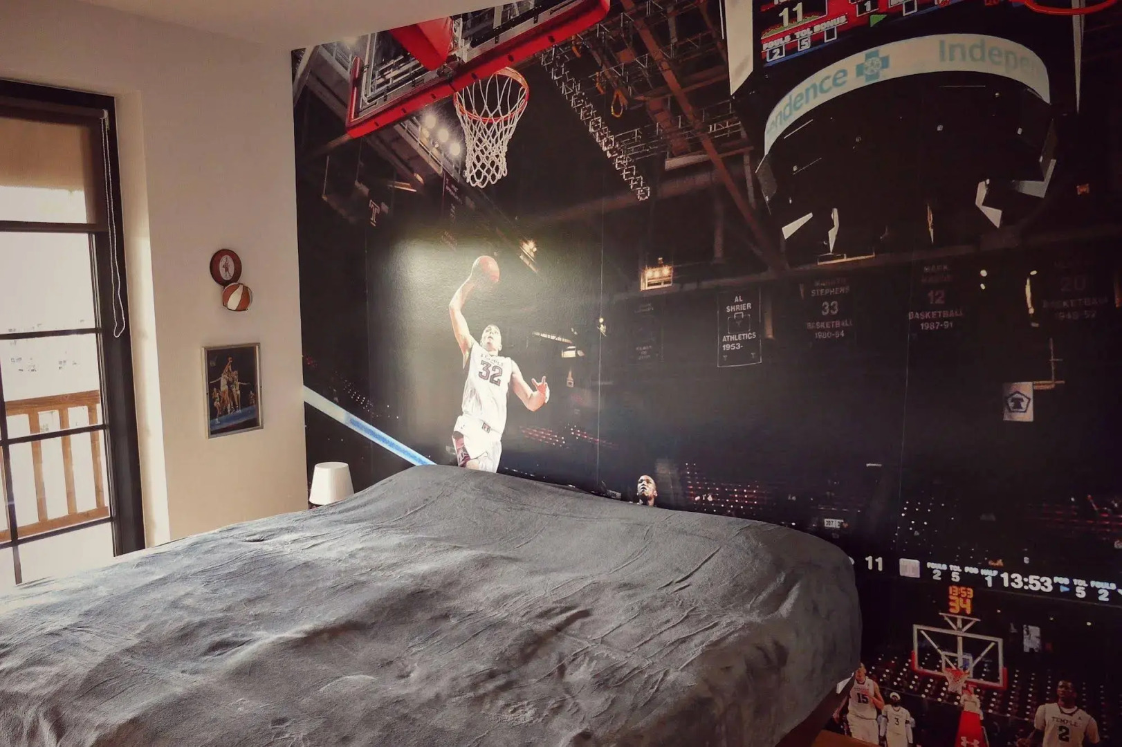 Road Stop Neandertal