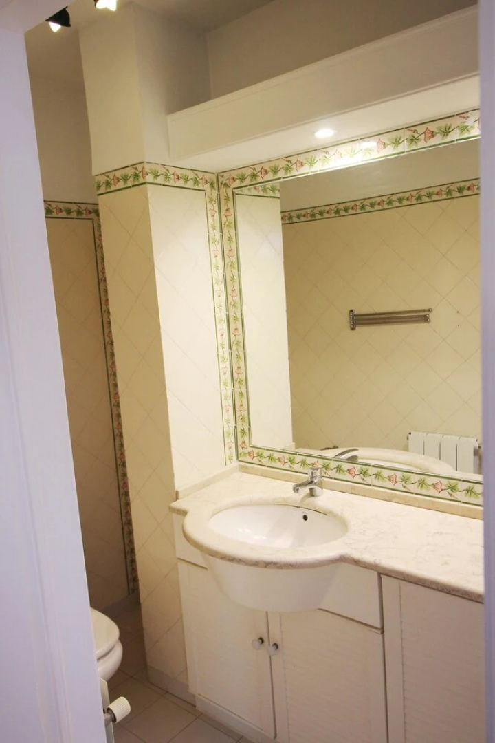 House With 3 Bedrooms in Algés, With Wifi - 1 km From the Beach