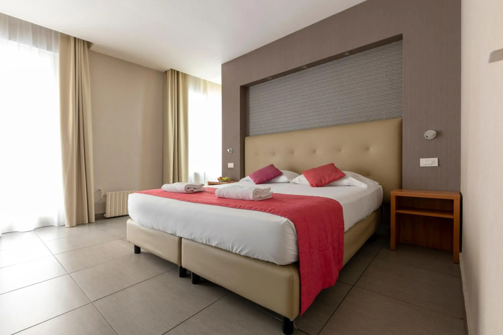 Napolit'amo Hotel Medina