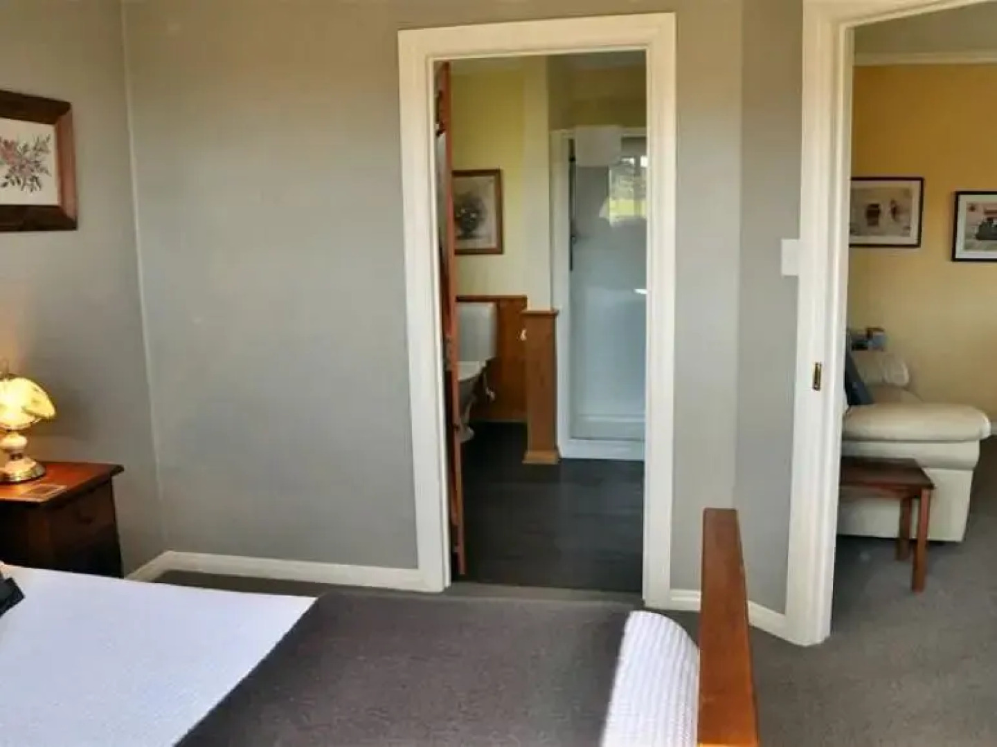 Blue Thistle Cottages