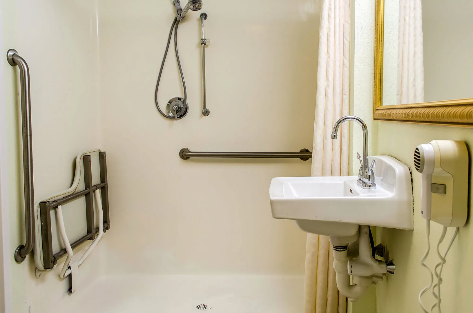 Holiday Inn Express Allentown North by IHG