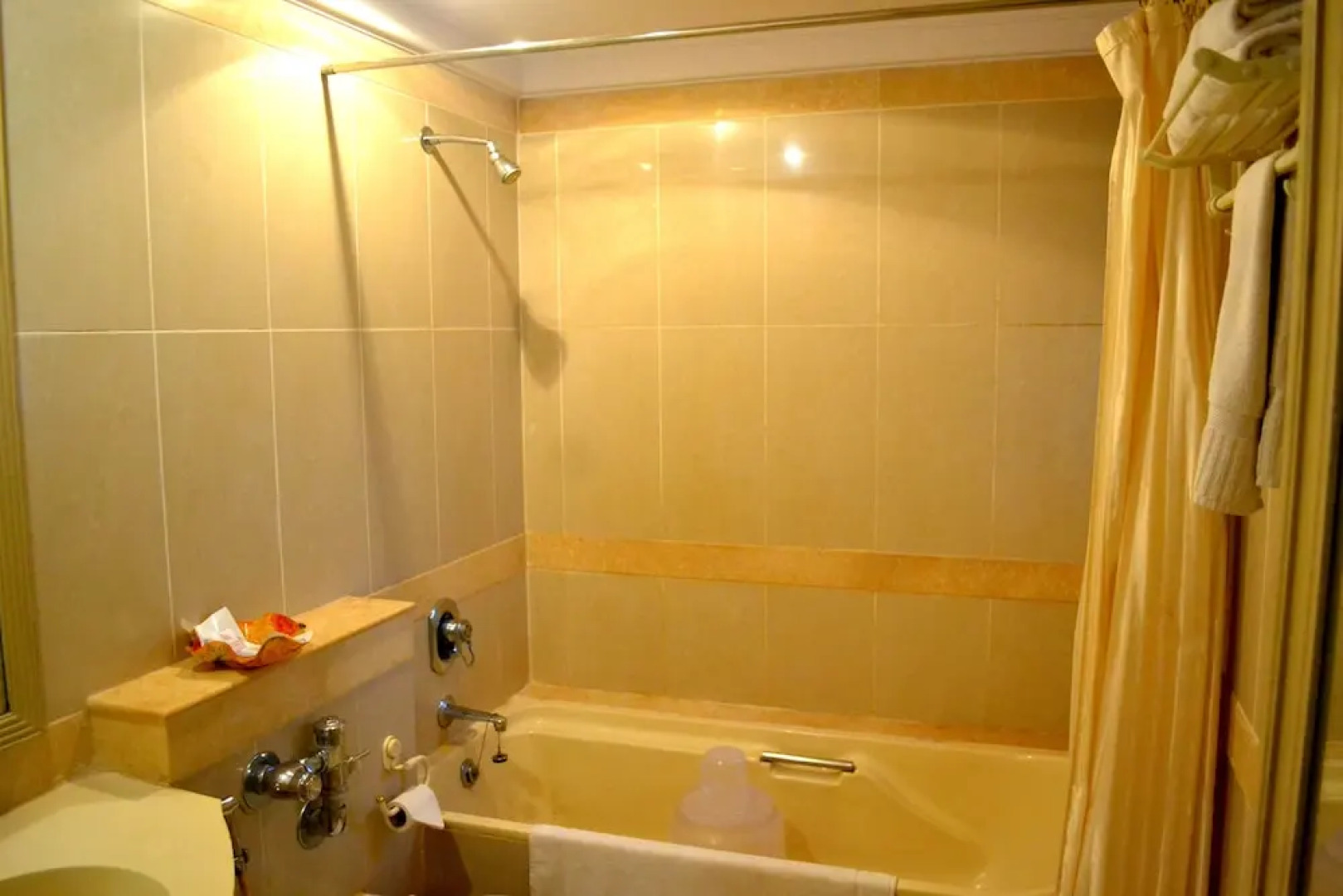 Kohinoor Samudra Beach Resort