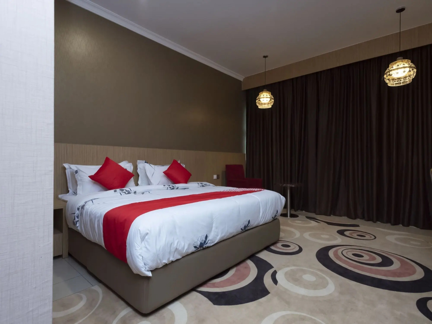 Hotel Holmes Gelang Patah