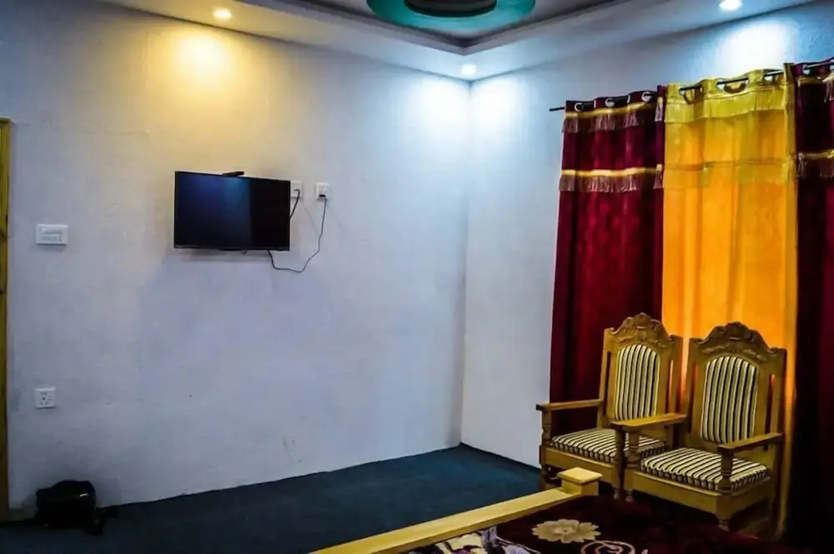 Hotel Kashmir Lodge Muzaffarabad