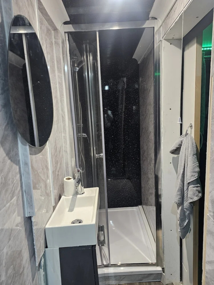 Immaculate 3-bed Chalet in Sheerness