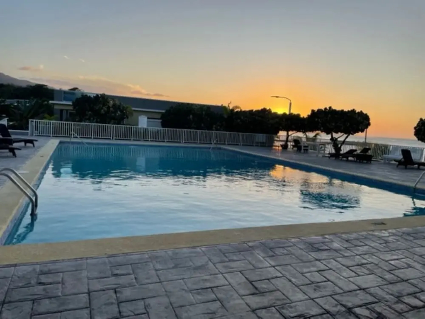 Luxury 4-Bedroom villa