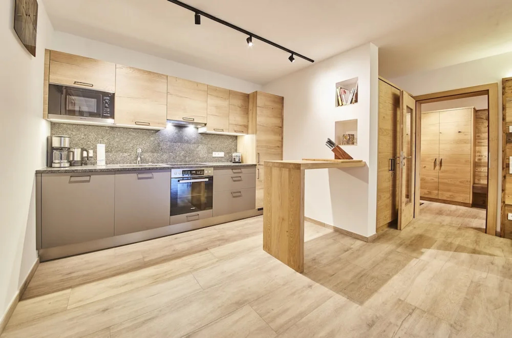 The Peak - Premium Apartments