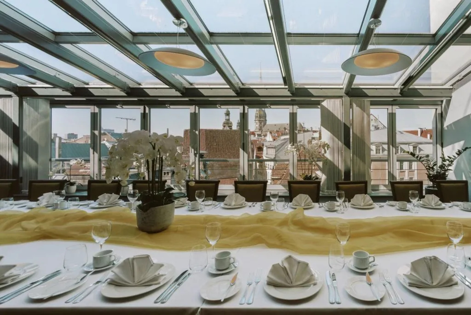 Avalon Hotel & Conferences