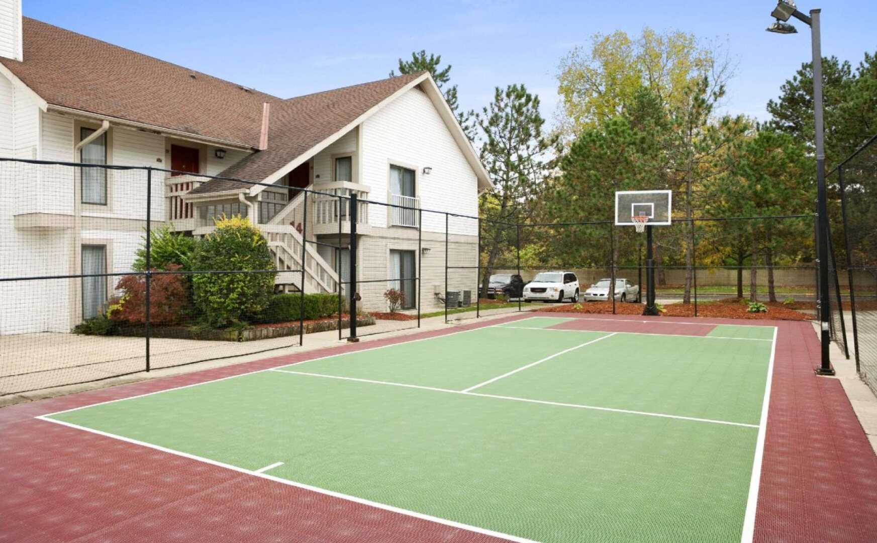 Hawthorn Suites of Troy