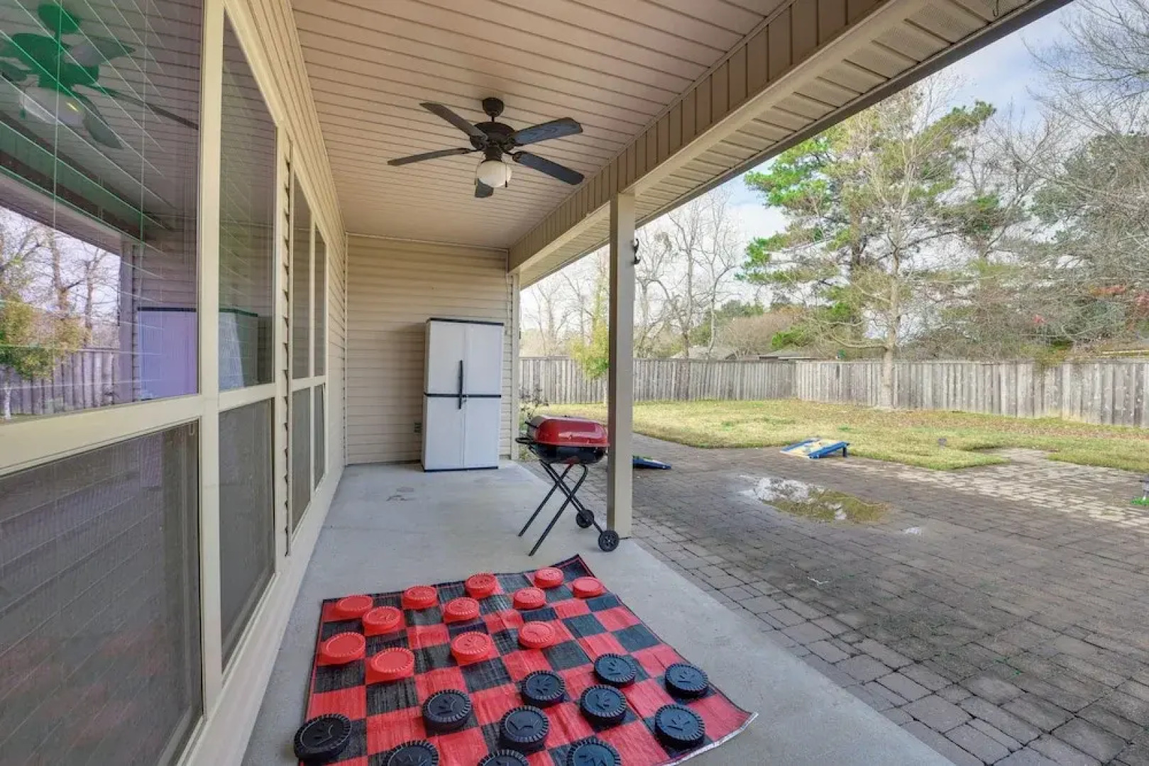 Spacious Zachary Home: 12 Mi to Baton Rouge!