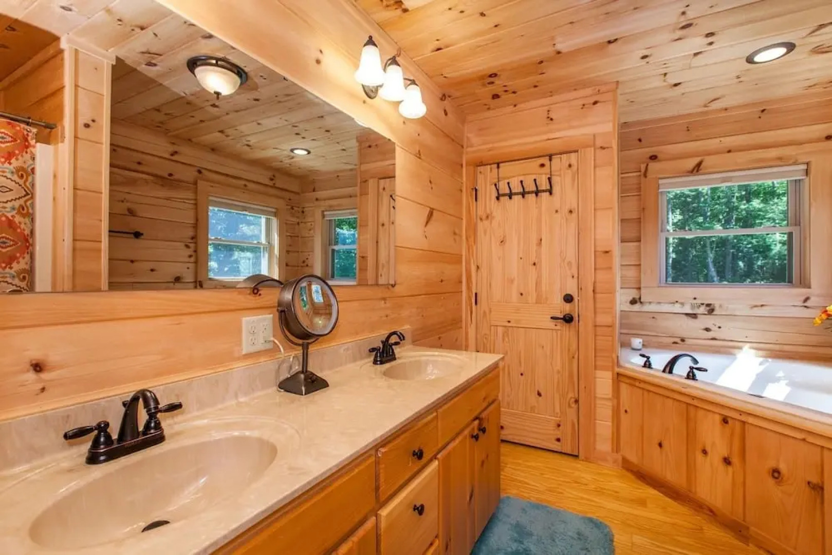 Mountain-view Retreat W/ Hot Tub & Firepit 4 Bedroom Cabin