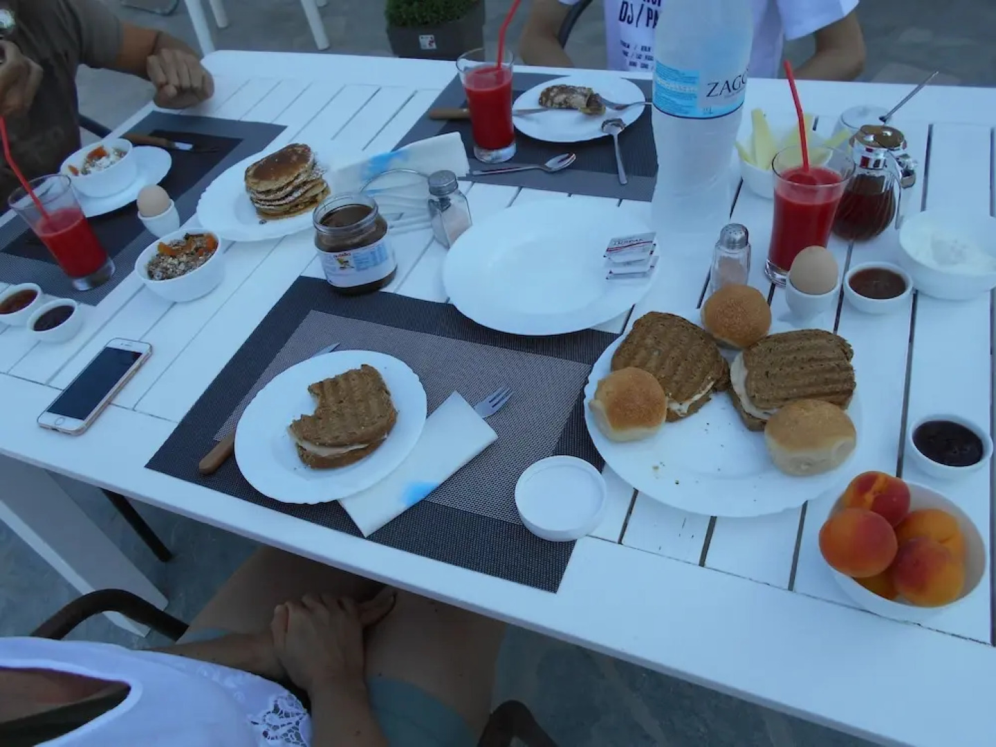 Dahlia Apartments and Studios