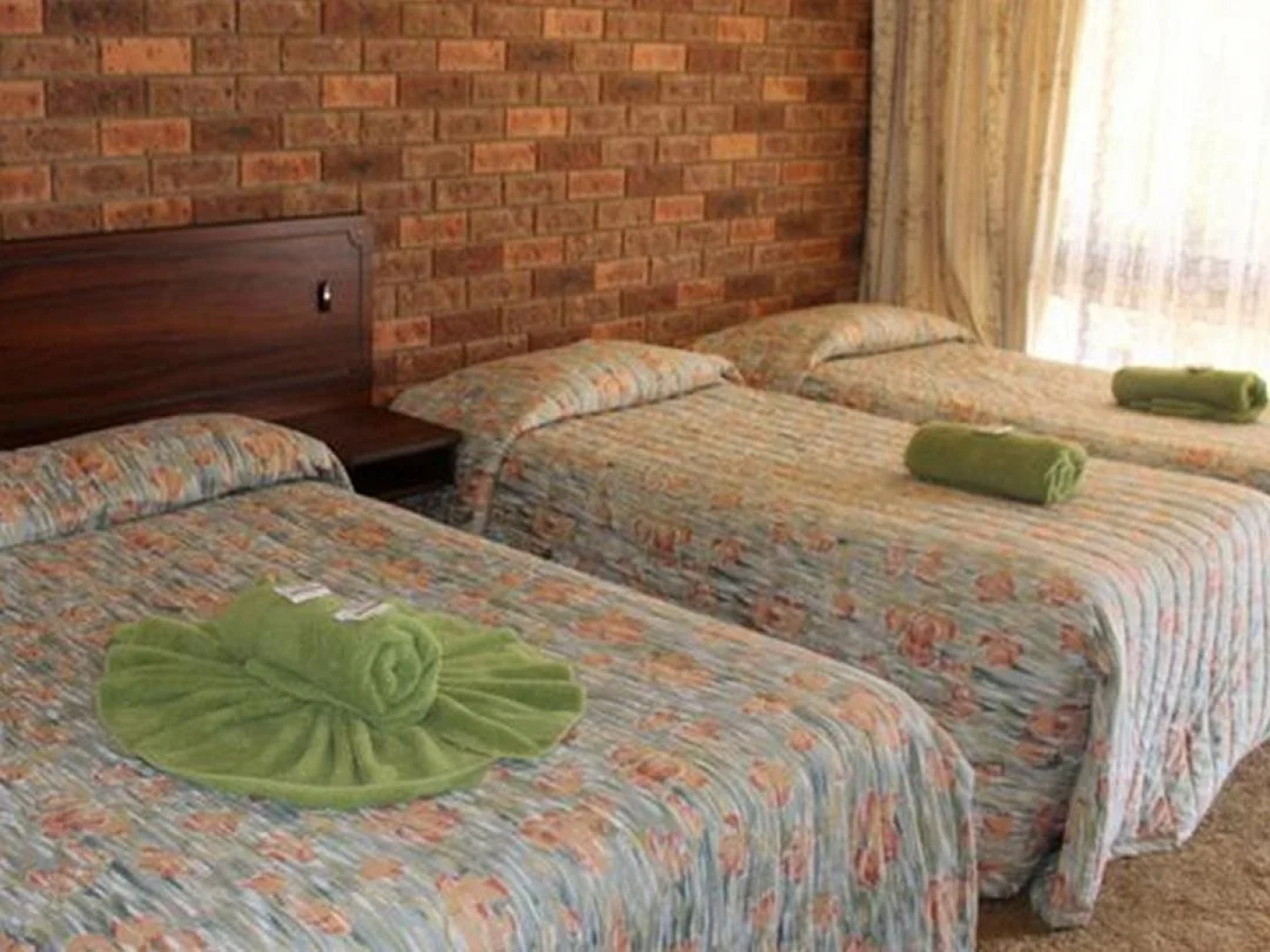 Woomargama Village Hotel Motel