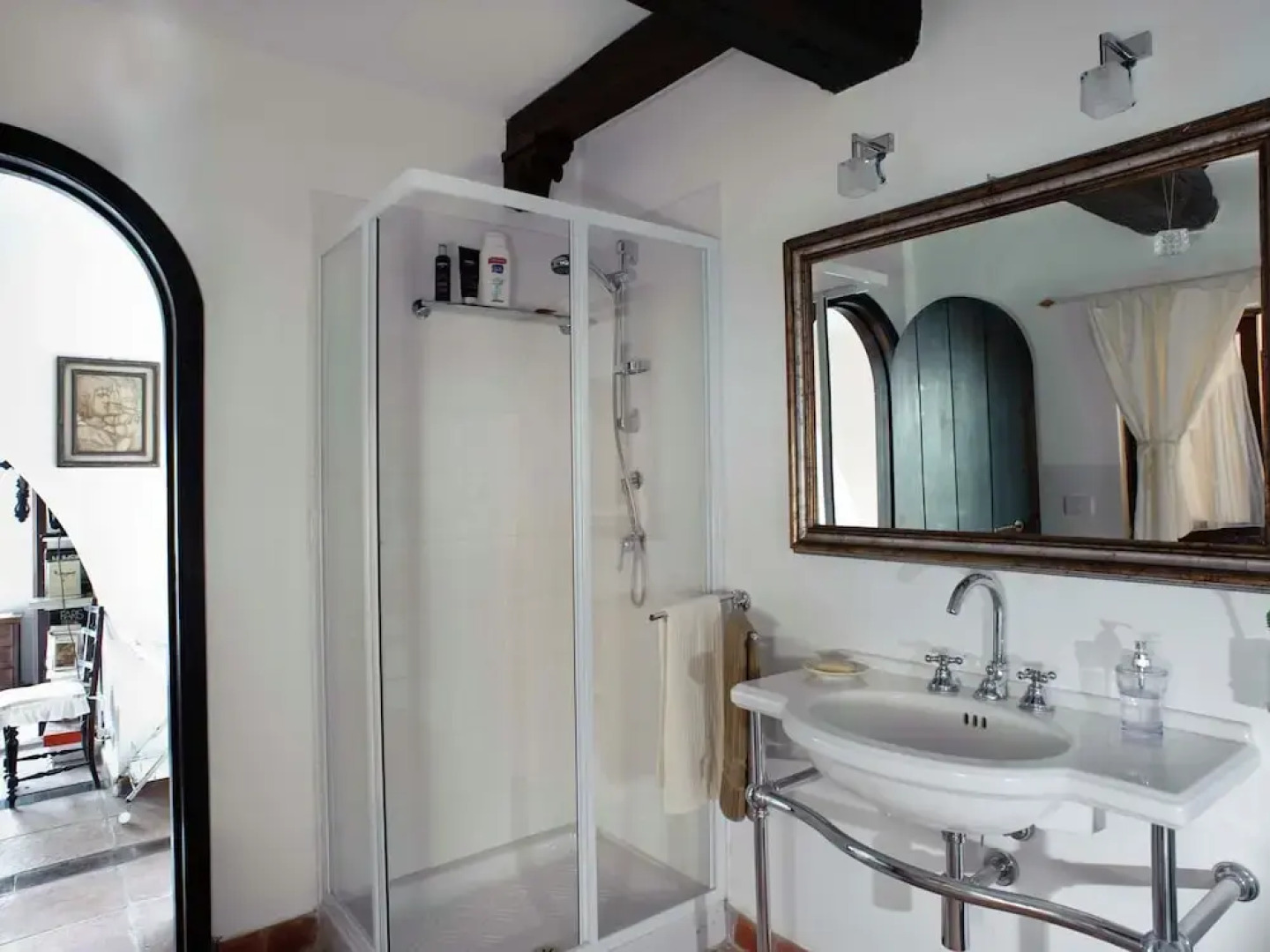 Beautiful Apartment in Beautiful Hamlet Attractive Decor and Communal Pool