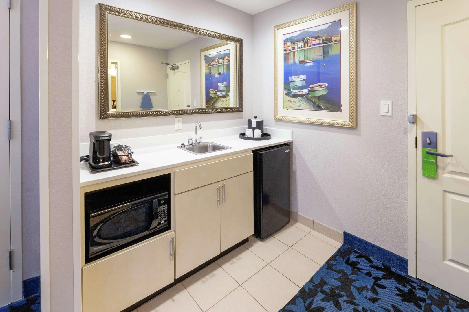 Hampton Inn & Suites Jacksonville Deerwood Park
