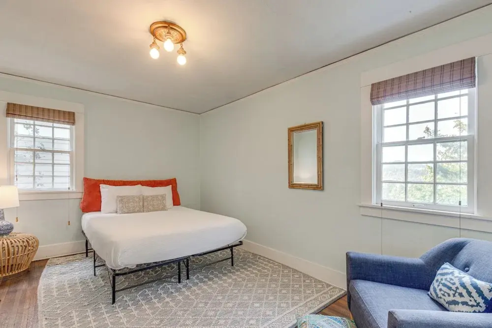 Dog-friendly 'columbia Cottage' in Hood River!