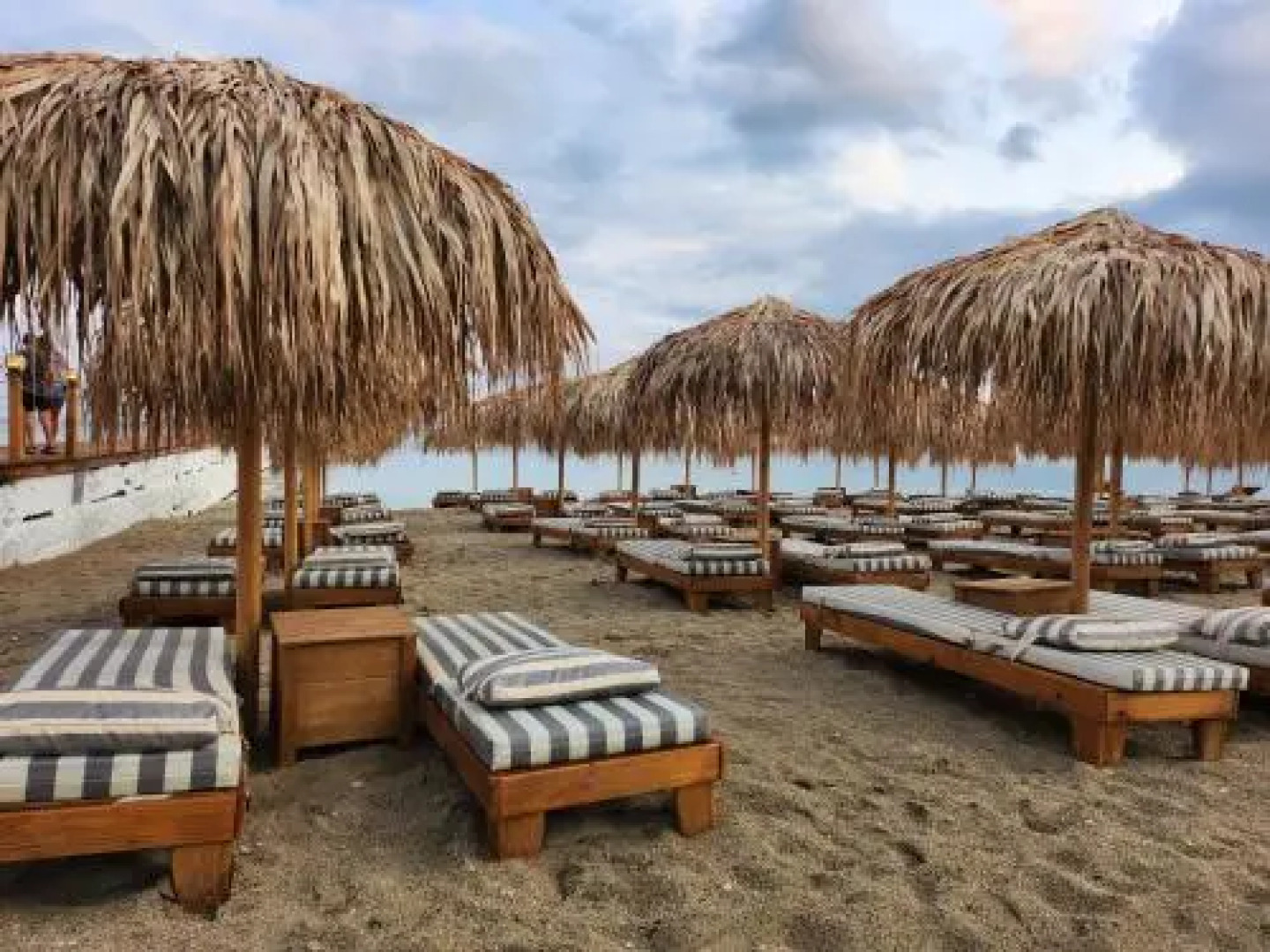 Supreme Beach Apartments