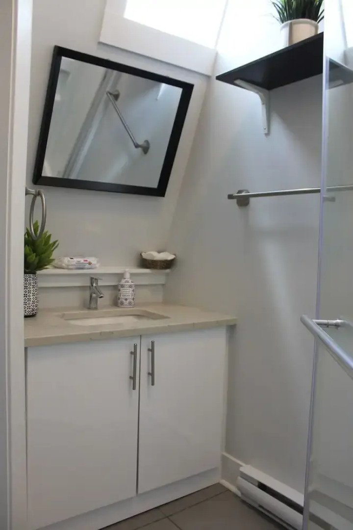 WOW Luxury Suites - Halifax Downtown