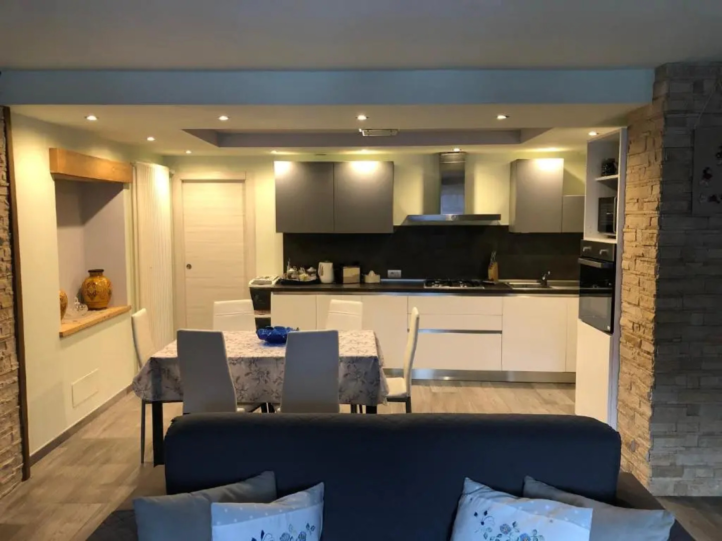 Salice Home 2/6 people