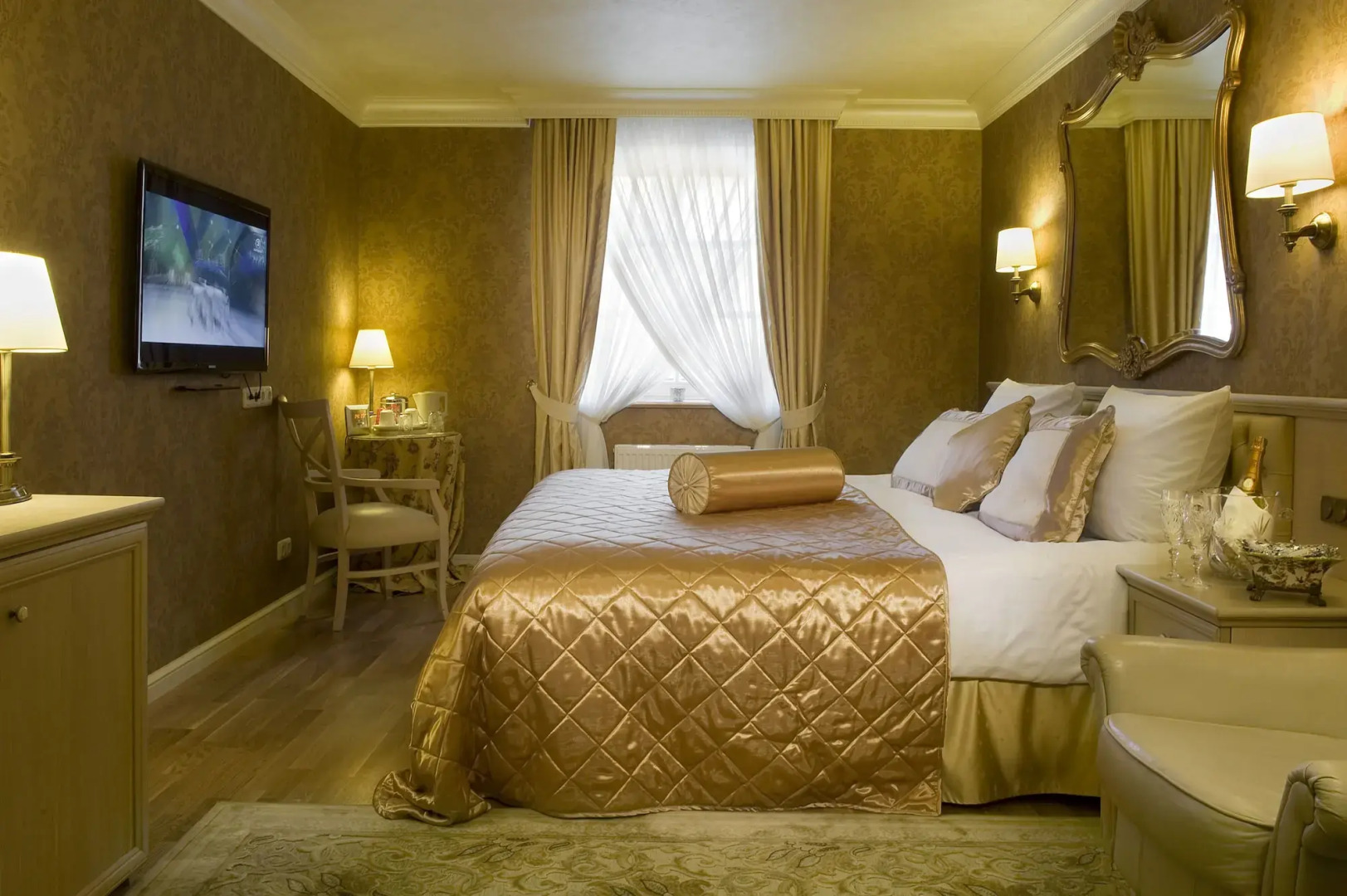 Отель и ресторан IMPERIAL (бывший Ramada)