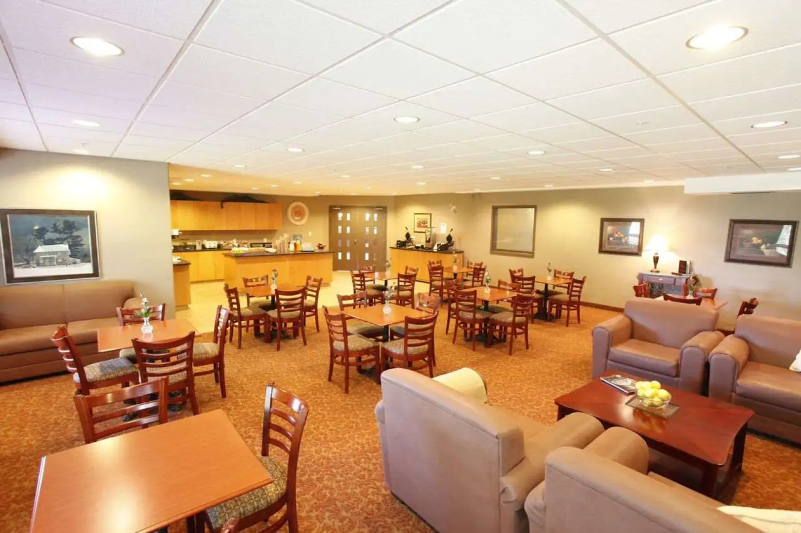 Coast Grimshaw Hotel & Suites