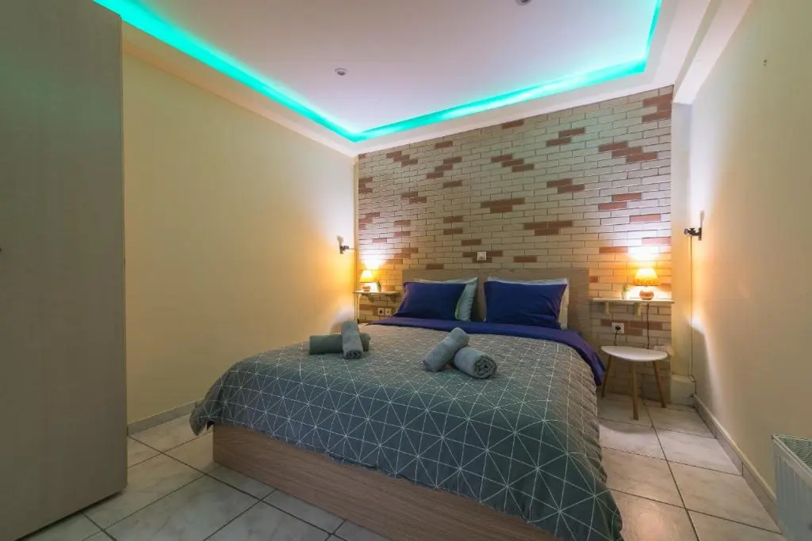 Amazing Apartment Pallini - Near Airport & Metro