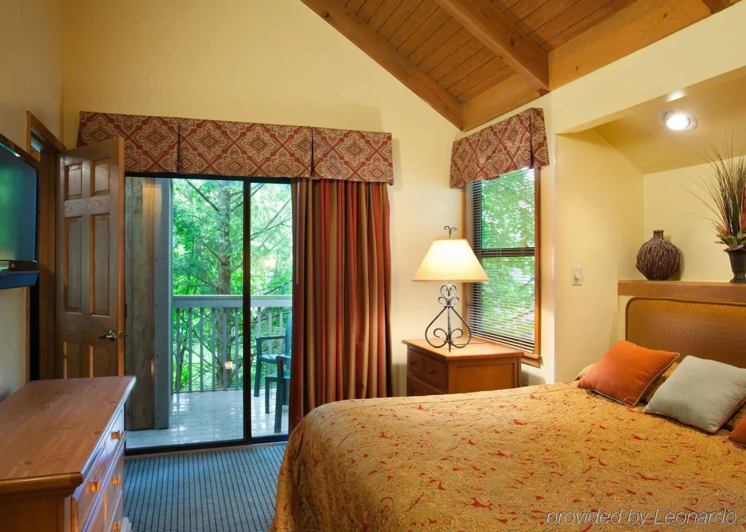 Hilton Vacation Club MountainLoft Gatlinburg