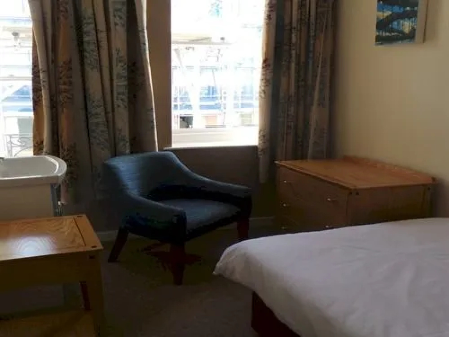 Sterling House Hotel