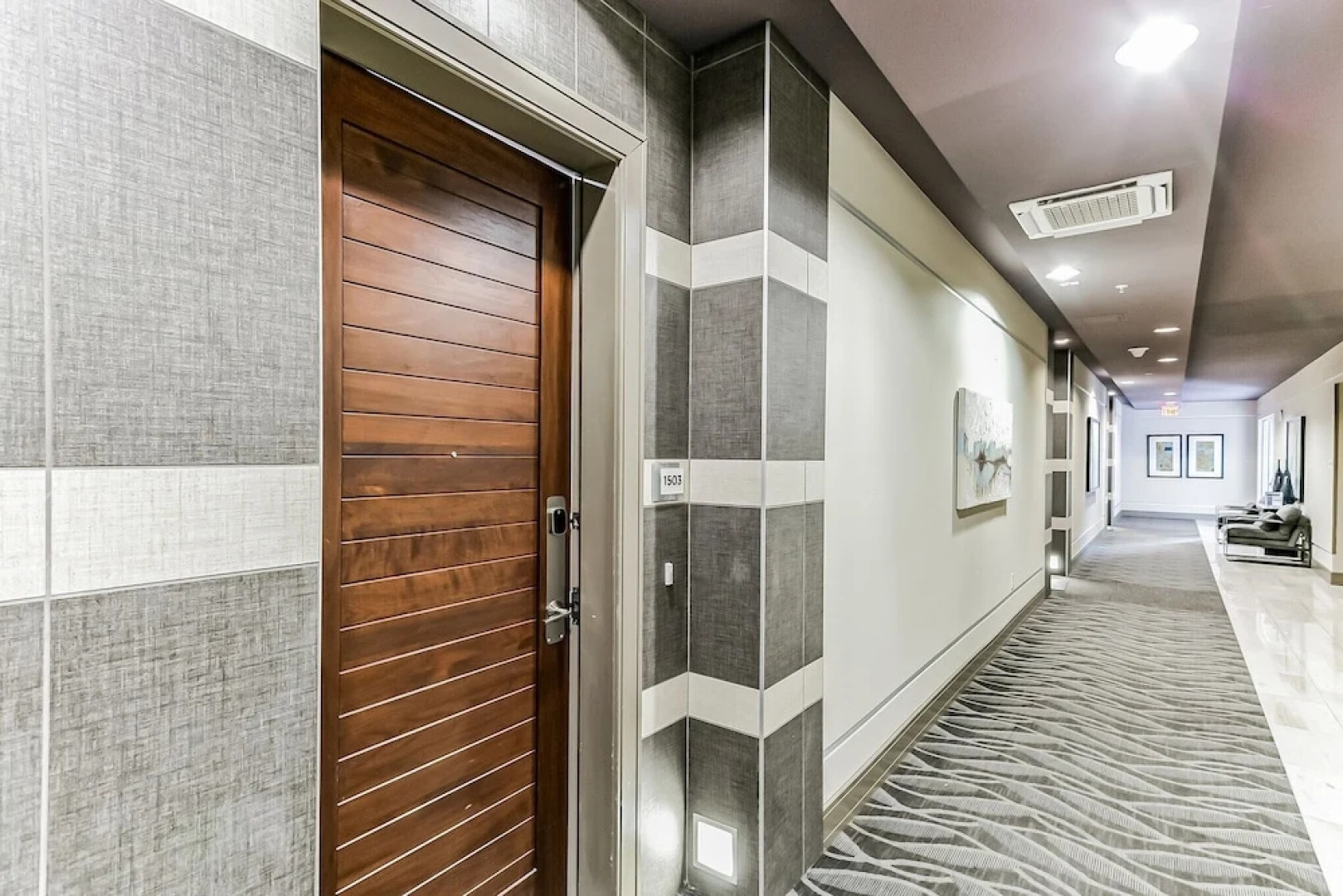 Cozy Condo Nature,park &lakeview 2 Bedroom Condo