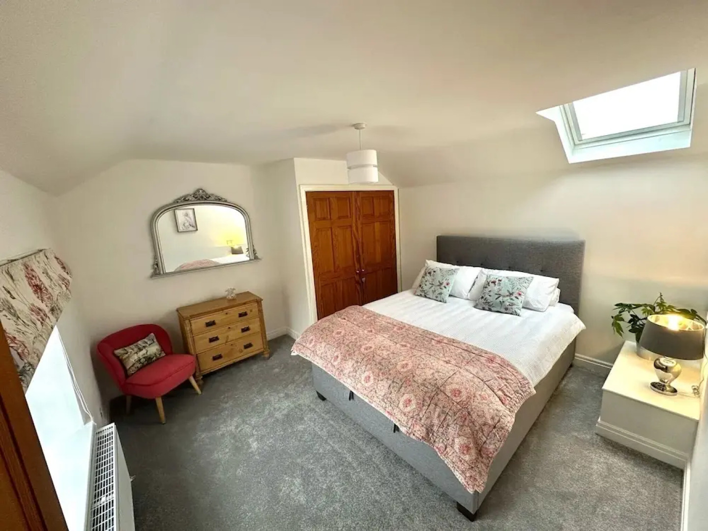 2 Bedroom Cottage Free Private Parking Fire Place