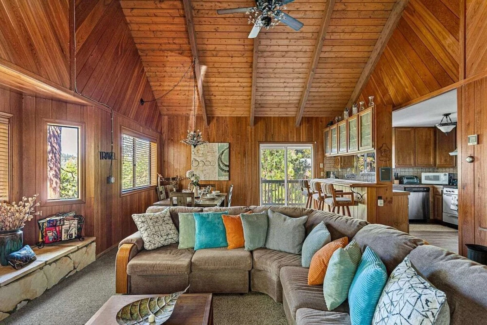 Pioneer Ridge by AvantStay Charming Hide Out Nestled In The Forest With BBQ