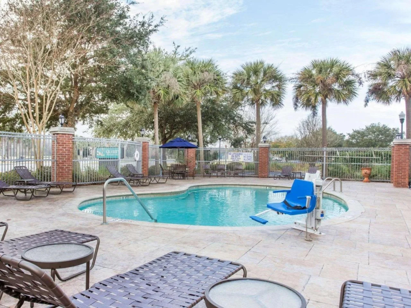 Comfort Inn & Suites Patriots Point