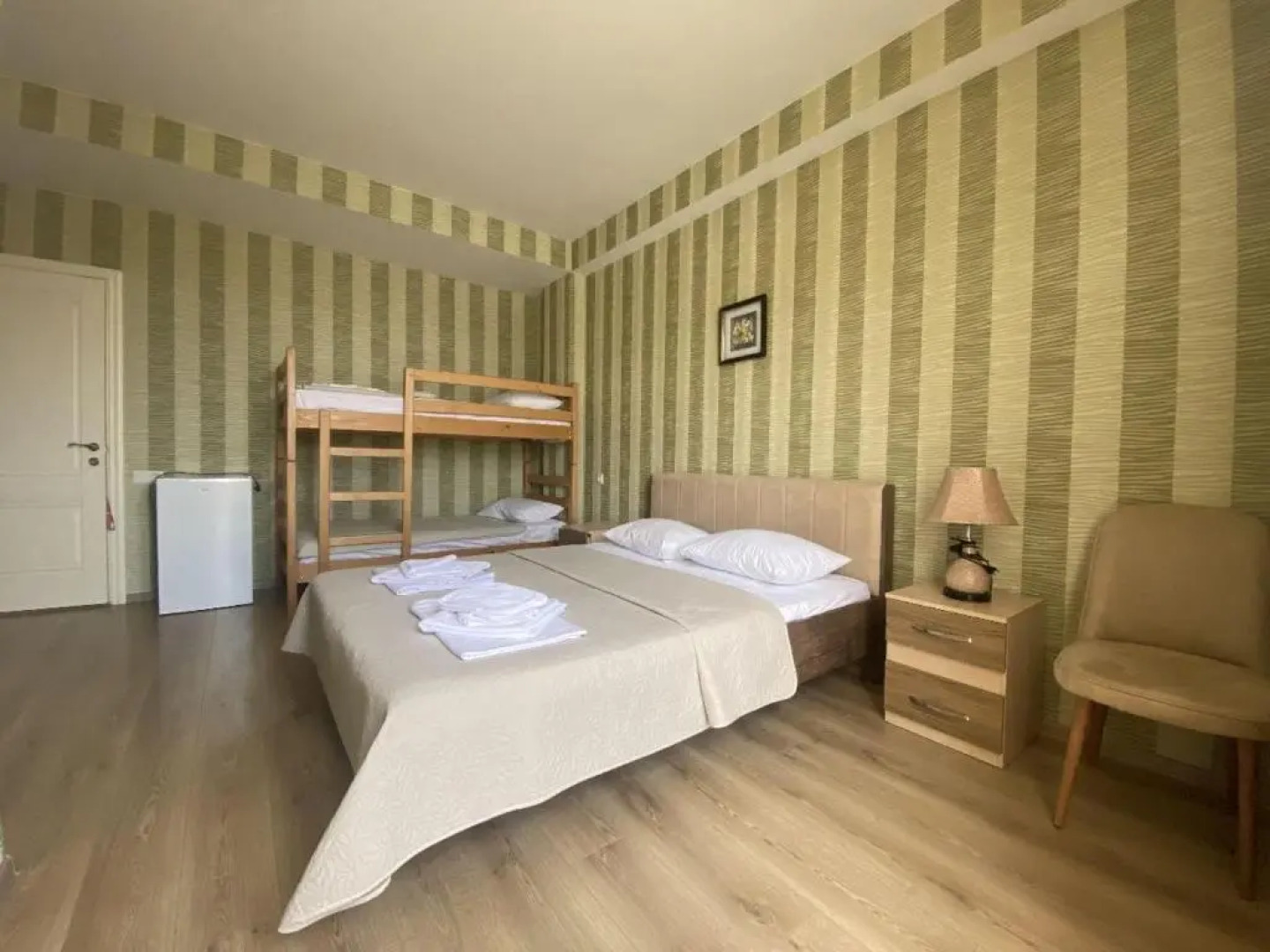 Hotel Legiandro Surami