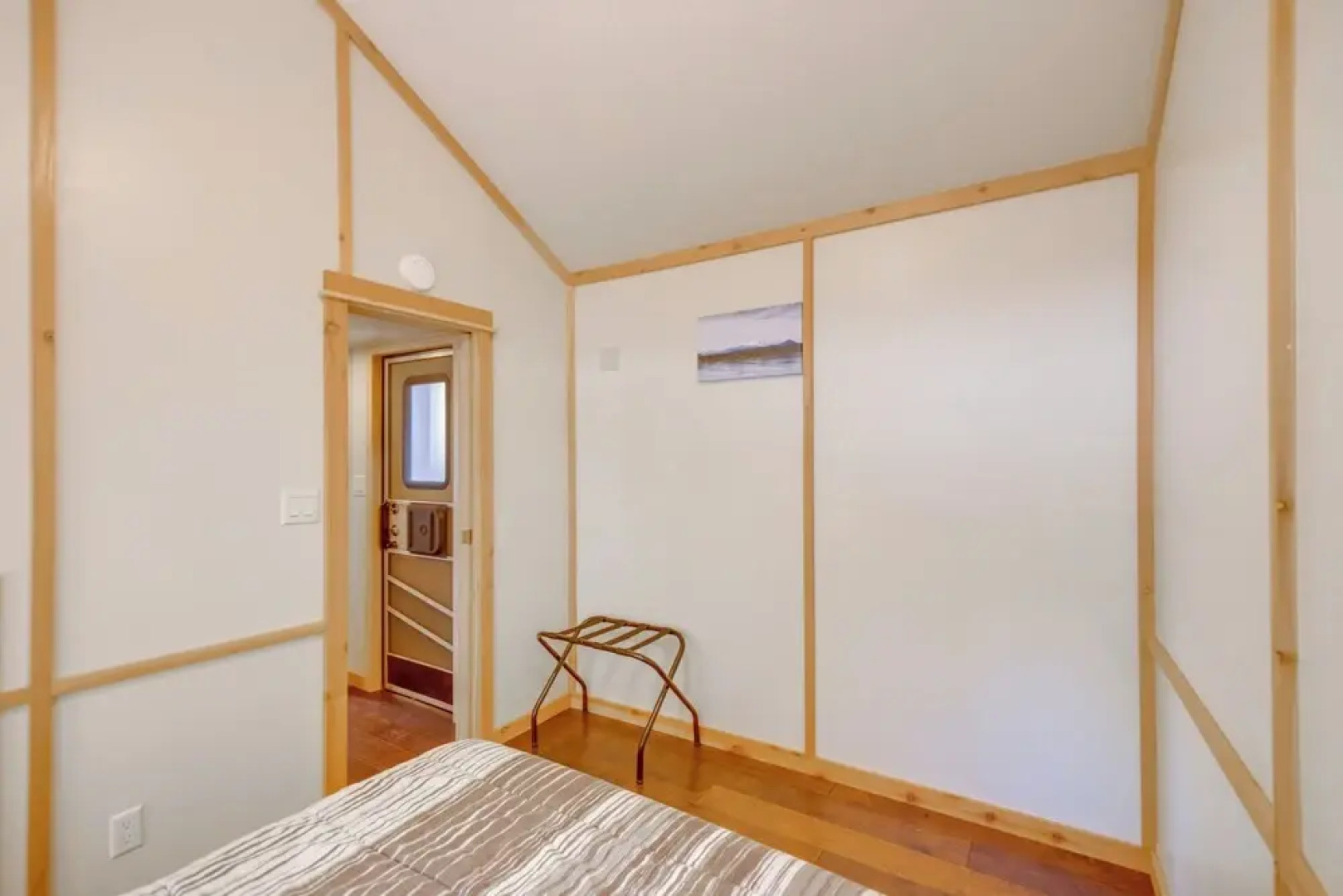 Near Lake Almanor & Golf: Cozy Cabin!