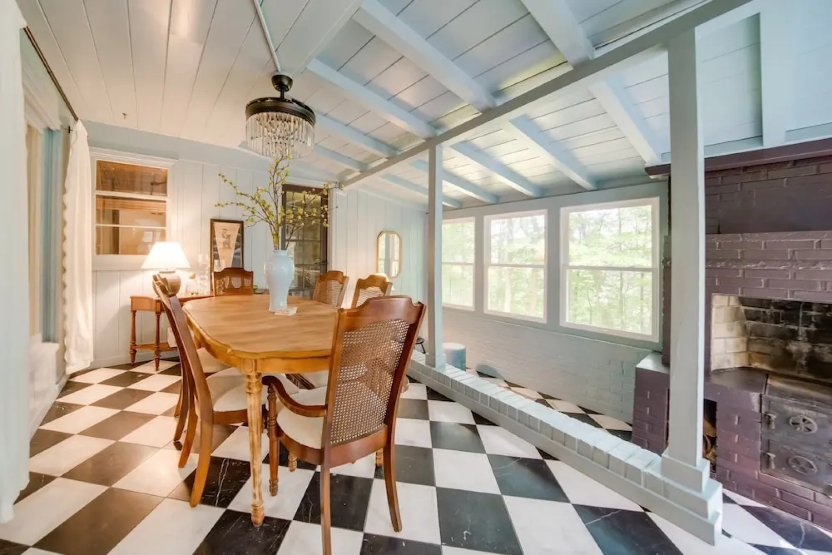 Stylish Willoughby Hills Retreat w/ Fireplace!