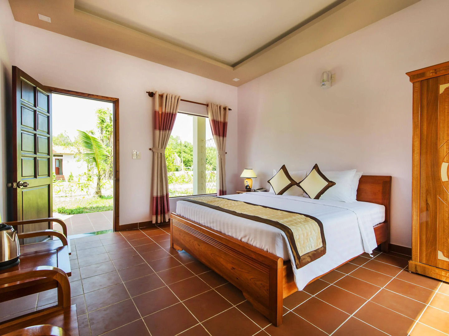 Ong Lang Village Resort