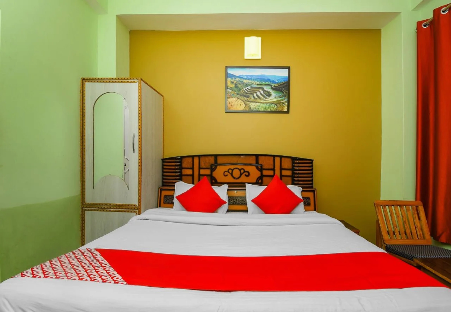 Hotel Mansarovar by OYO