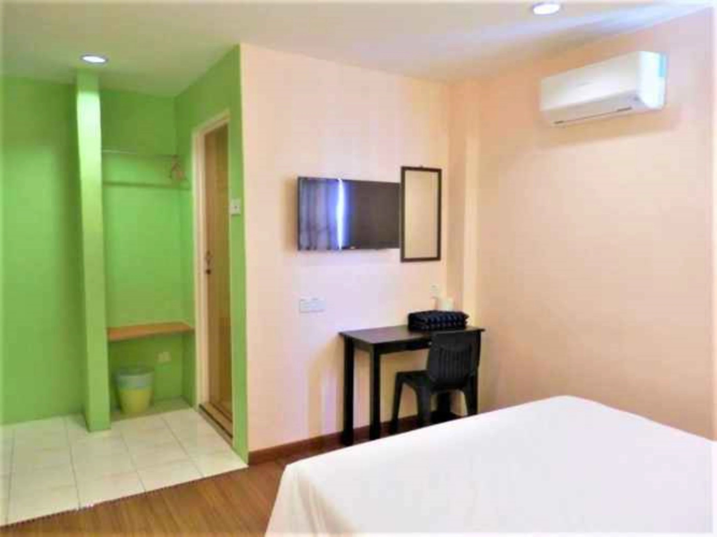Travellers Planet Hotel & Guest House