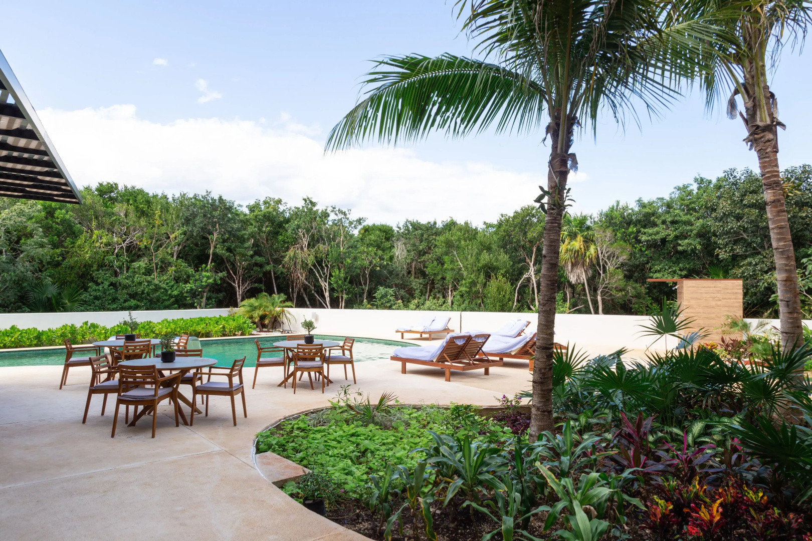 Fabulous & Exclusive Apartments With Sea View Pool BBQ Garden