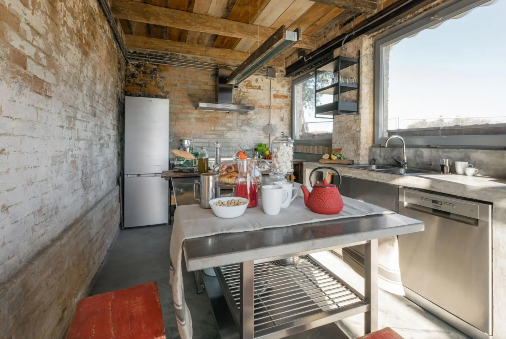 Charm and well-being in a rural setting. Dedicated to all those who seek comfort and style but love-Casa Rurale Botonto