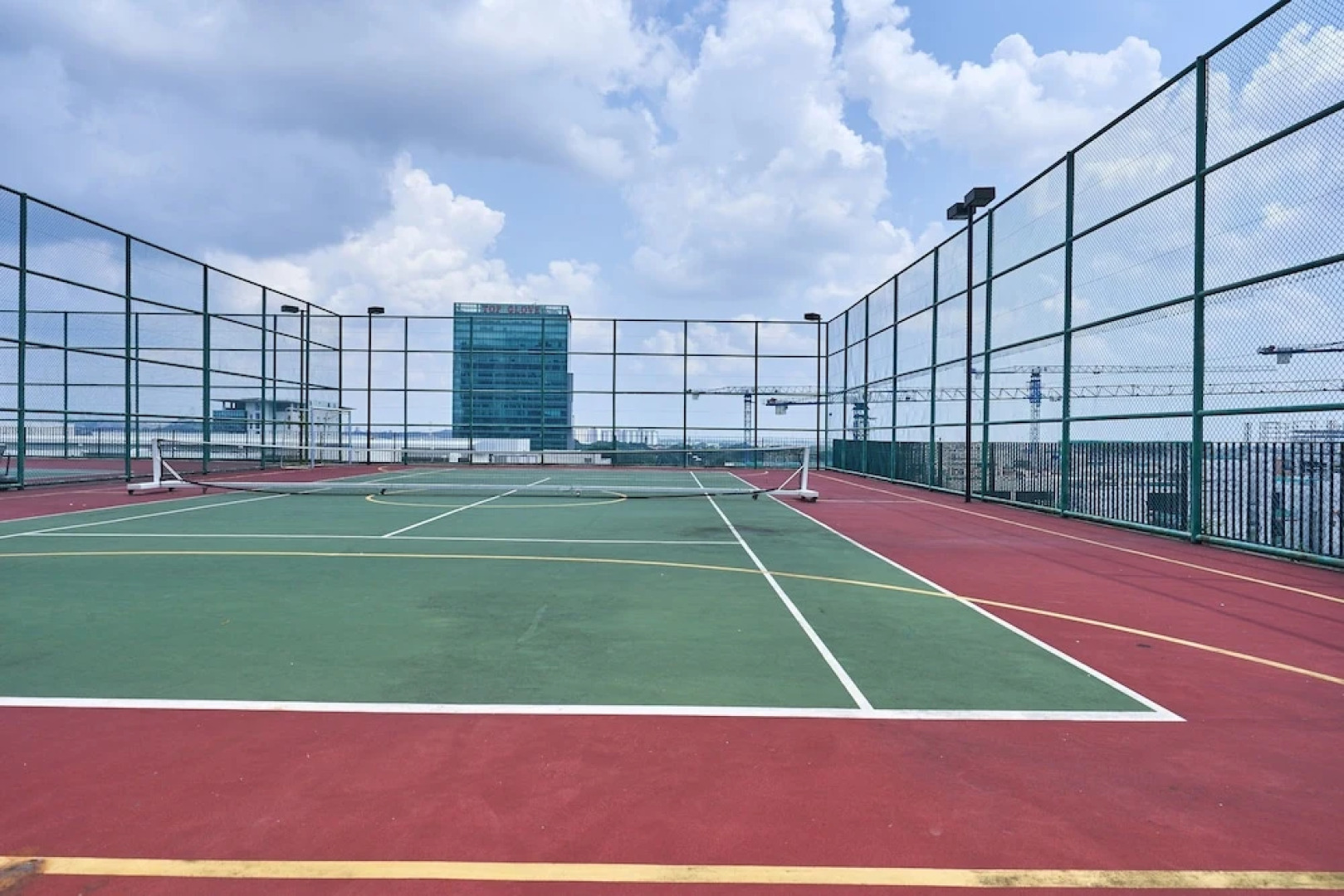 OYO Home 44002 Classic 2br Setia Alam Trefoil.